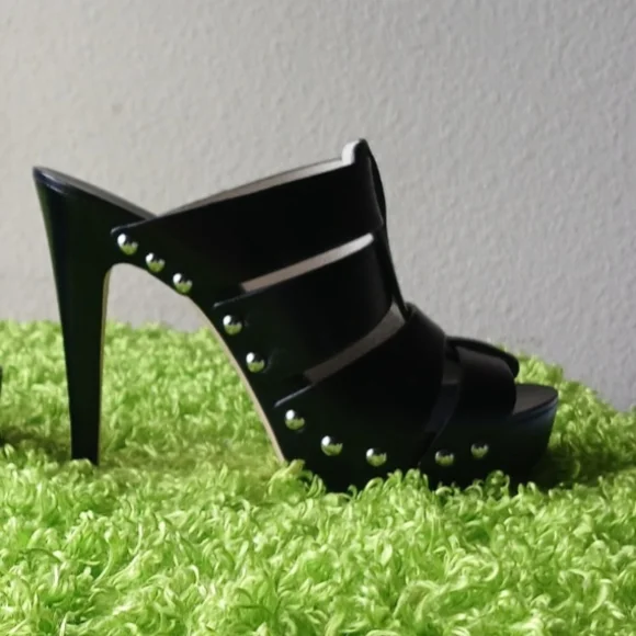 Michael Kors Black Gladiator  Studded Heels Size 5M - Picture 2 of 8